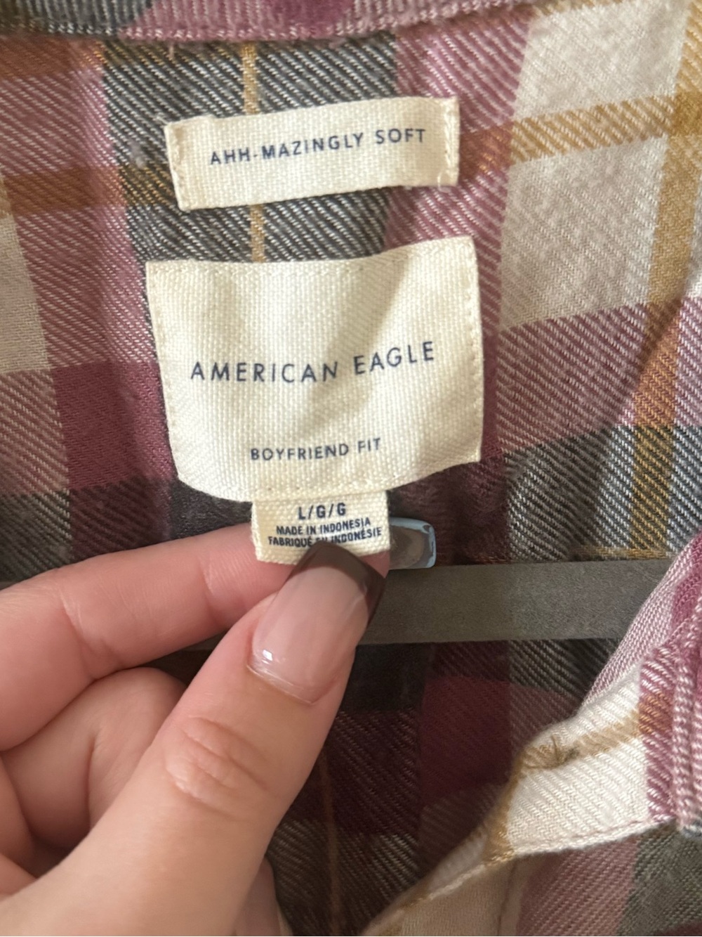 American Eagle Women’s AHH-MAZINGLY Soft Flannel Shirt - Picture 2 of 3